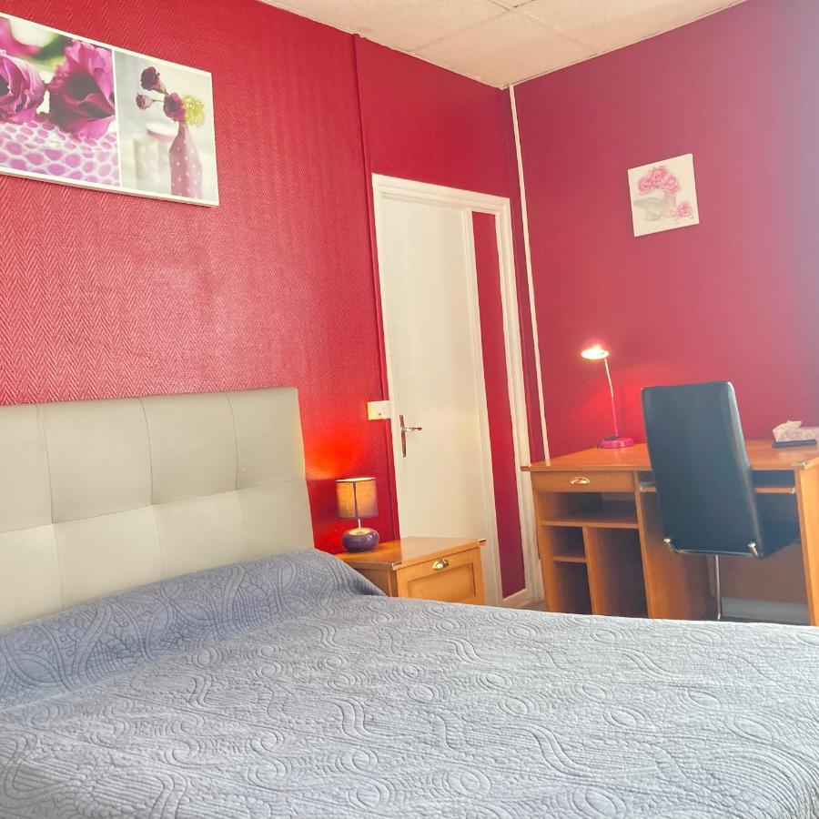 Aigle D'Or Hotel Thiers Buitenkant foto